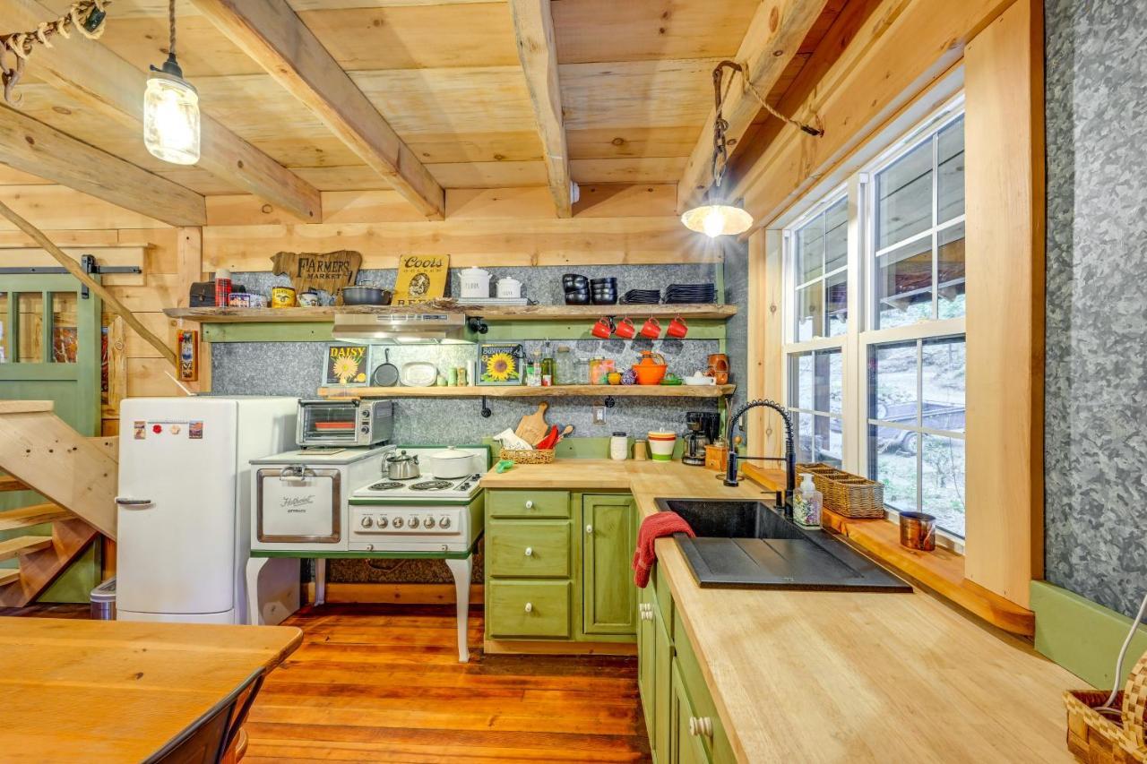 Enchanting Creekside Cabin Near Kings Canyon Park! Badger ภายนอก รูปภาพ